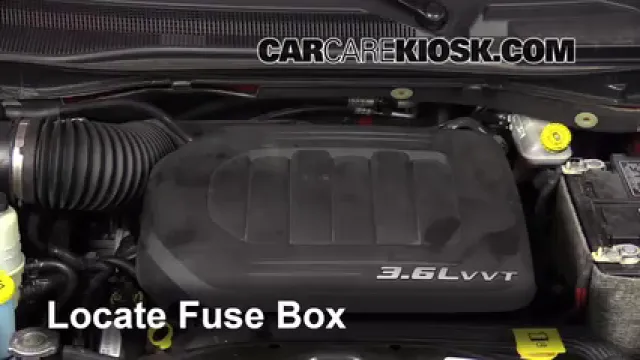 2013 Dodge Grand Caravan SXT 3.6L V6 Fuse (Engine) Replace